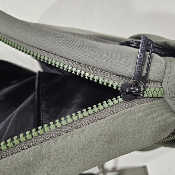 Lucky Brand Sage Green/ Army Neoprene Large Laptop Backpack Travel Bag NEW - Picture 4 of 7